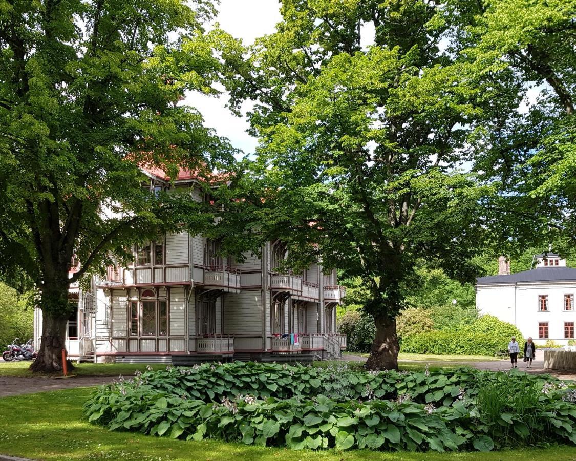 Villa Eira Vandrarhem Hjo Exterior foto